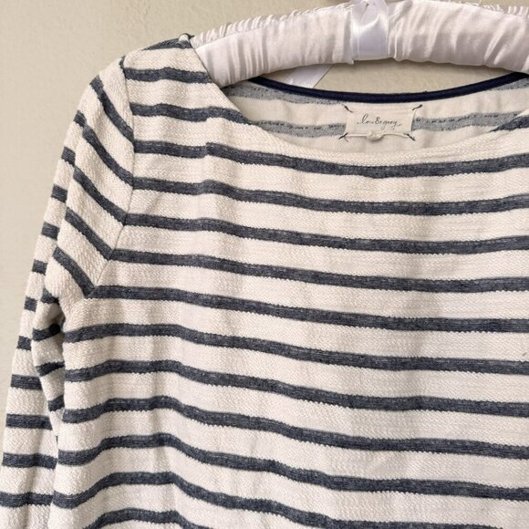 Lou & Grey 3/4 Sleeve Blouse Size Small Nautical Resortwear Striped - Picture 2 of 7